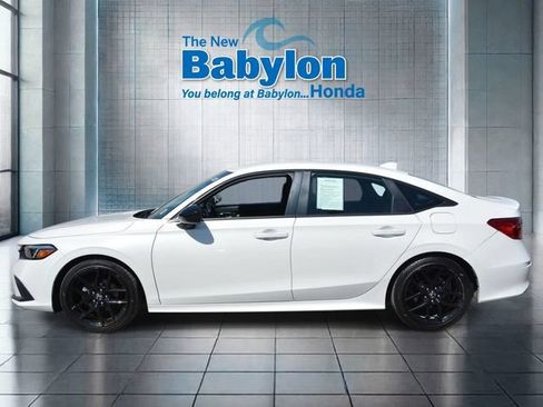 Used 2024 Honda Civic Sport image 2