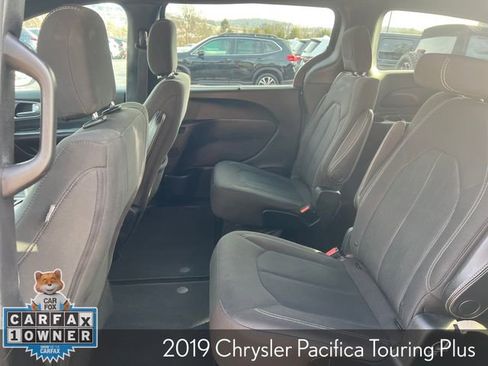 Used 2019 Chrysler Pacifica Touring Plus w/ Advanced Safetytec Group image 24
