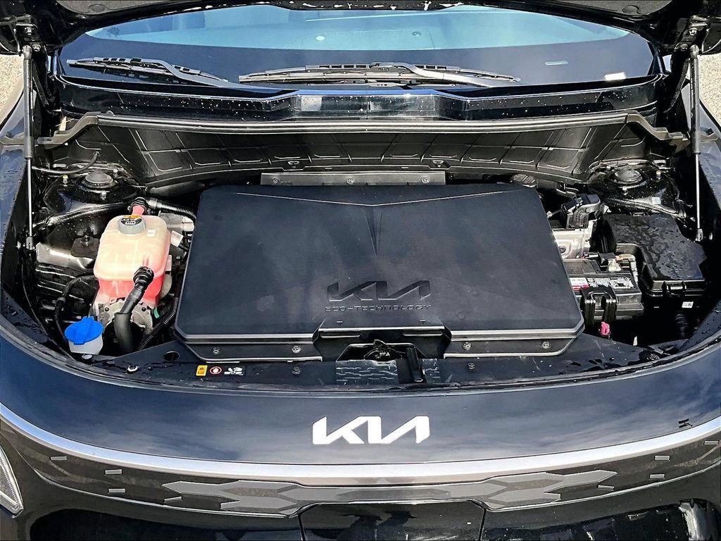 Used 2023 Kia Niro Wind FWD image 11