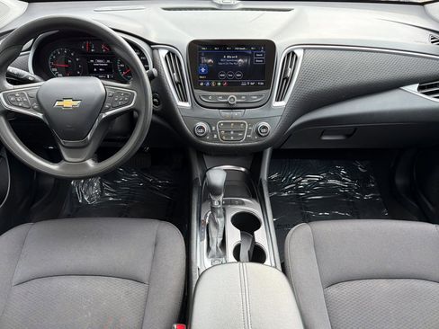 Used 2024 Chevrolet Malibu LT FWD image 12