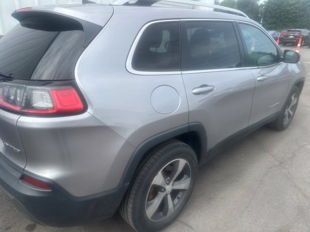 Used 2019 Jeep Cherokee Limited AWD/4WD image 7