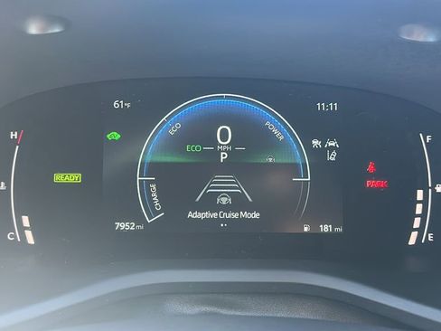 Used 2025 Toyota Camry Hybrid image 2