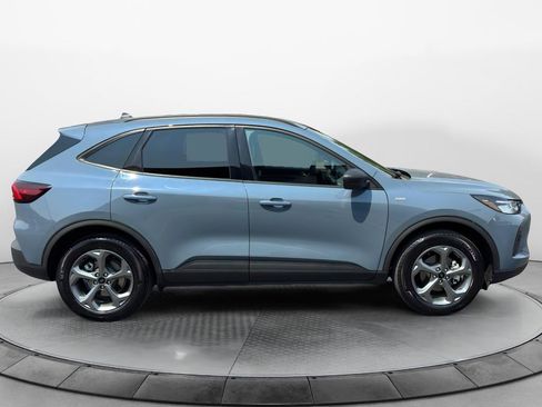 Certified 2026 Ford Escape ST-Line AWD/4WD image 7