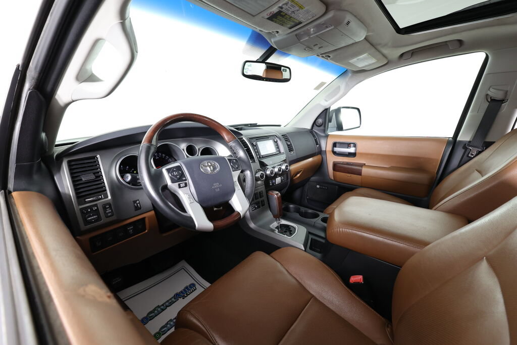 Used 2014 Toyota Sequoia Platinum AWD/4WD image 10