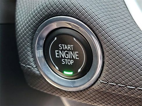 Used 2025 Chevrolet TrailBlazer LT w/ LT Cold Weather Package image 19