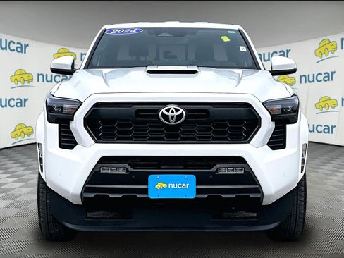 Used 2024 Toyota Tacoma TRD Sport w/ TRD Sport Upgrade Package image 2