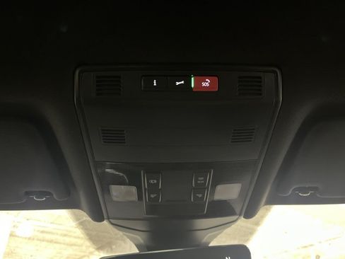 Certified 2024 Volkswagen Jetta Sport FWD image 34