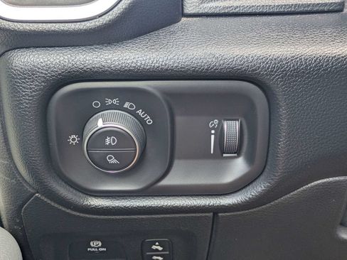 Used 2020 RAM 1500 Big Horn RWD image 26