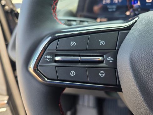 New 2026 Chevrolet Traverse RS w/ LPO, Floor Liner Package FWD image 16