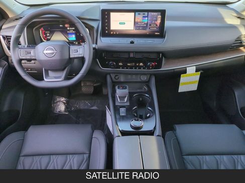 New 2026 Nissan Rogue Platinum image 13