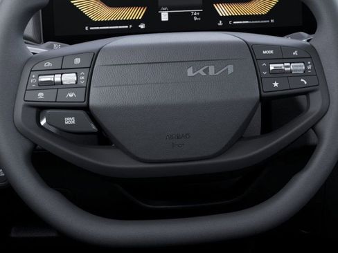 New 2025 Kia K4 LXS image 22