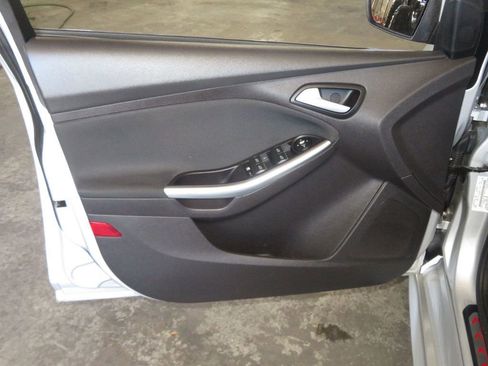 Used 2014 Ford Focus ST image 16