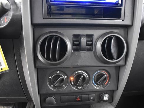 Used 2008 Jeep Wrangler X AWD/4WD image 18
