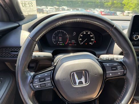 Certified 2025 Honda HR-V Sport image 25