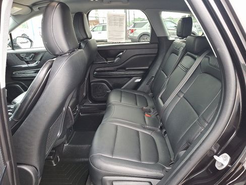Used 2021 Lincoln Corsair AWD image 10
