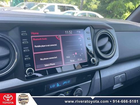 Used 2022 Toyota Tacoma TRD Off-Road w/ Technology Package AWD/4WD image 30