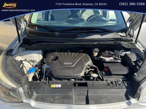 Used 2016 Kia Soul FWD image 16