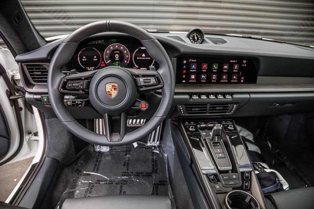 Certified 2025 Porsche 911 Carrera GTS RWD image 12
