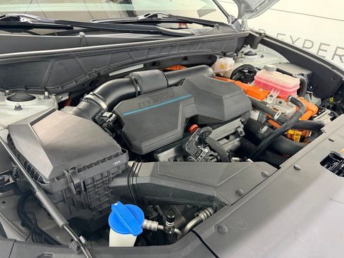 Used 2022 Hyundai Tucson Blue AWD/4WD image 8
