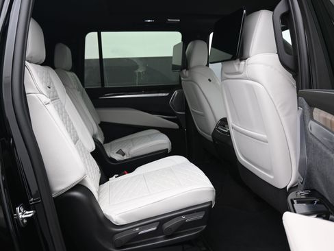 New 2026 Cadillac Escalade ESV Platinum Luxury AWD/4WD image 12