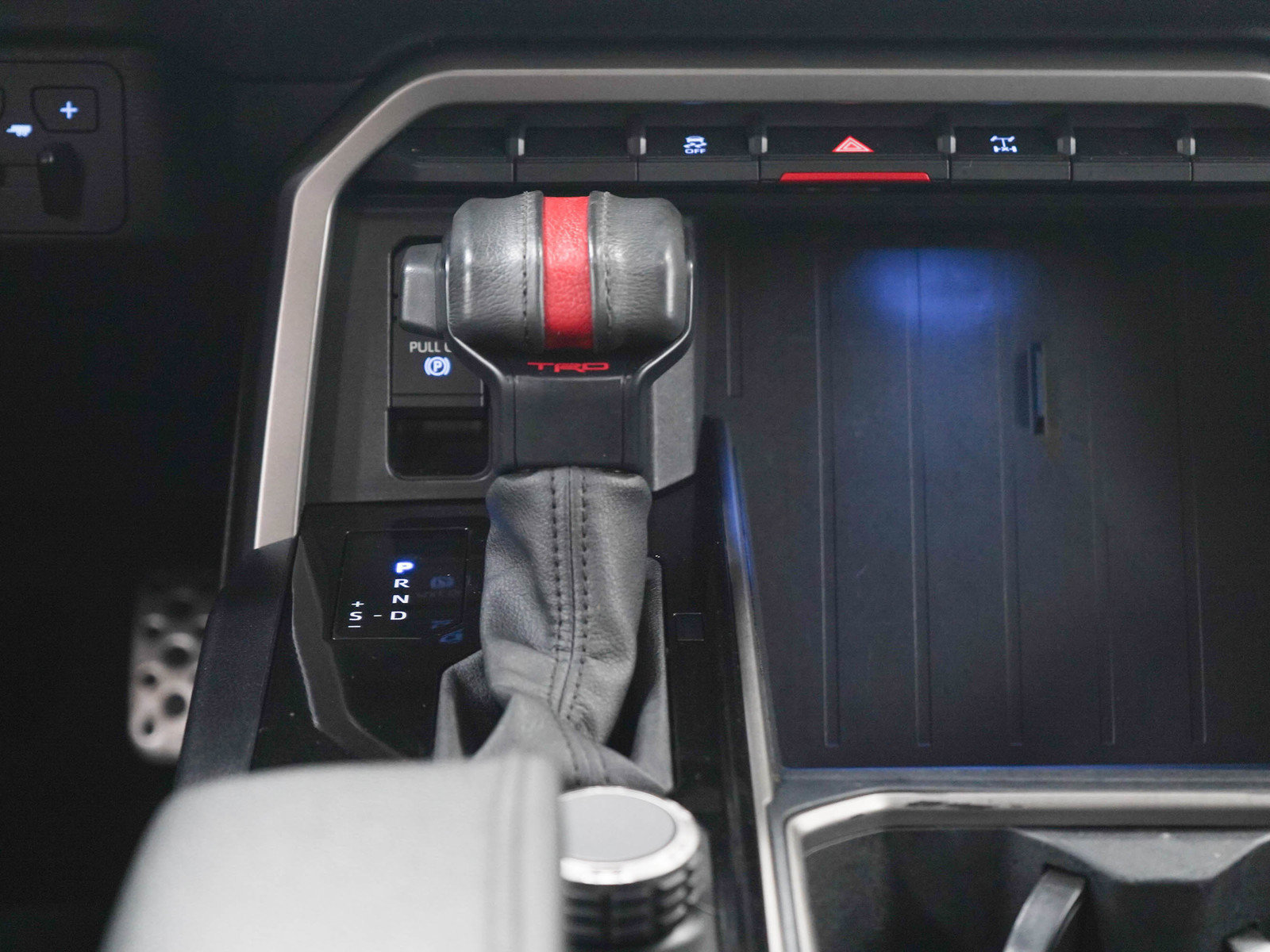 Used 2022 Toyota Tundra SR5 AWD/4WD image 19