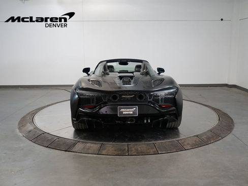 Used 2025 McLaren Artura Spider image 4