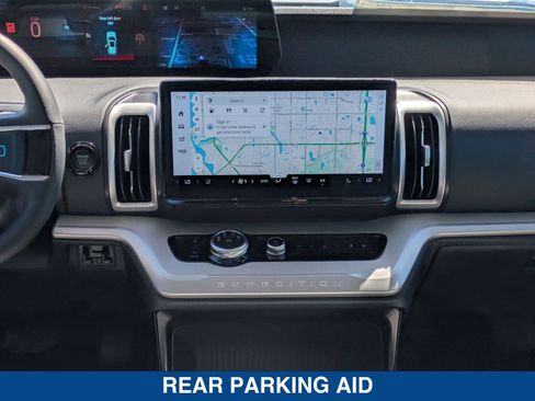 New 2025 Ford Expedition Active image 21