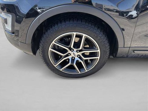 Used 2016 Ford Explorer Sport w/ Equipment Group 401A AWD/4WD image 9