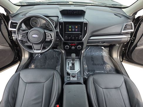 Used 2019 Subaru Forester Premium AWD/4WD image 9