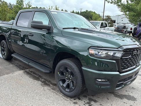 Used 2026 RAM 1500 Express AWD/4WD image 5
