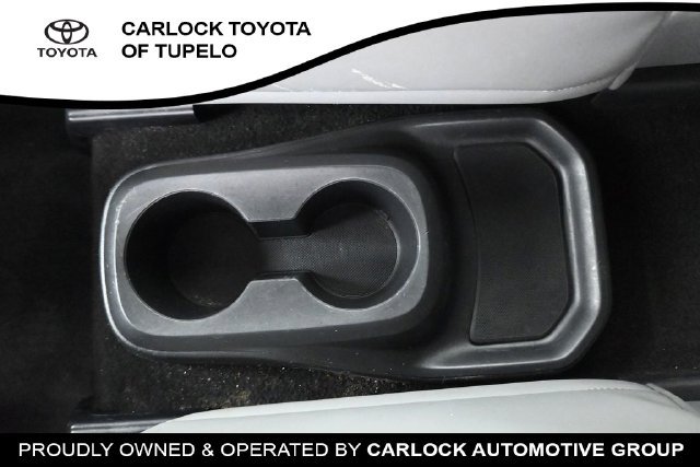 Used 2023 Toyota Highlander XLE FWD image 17