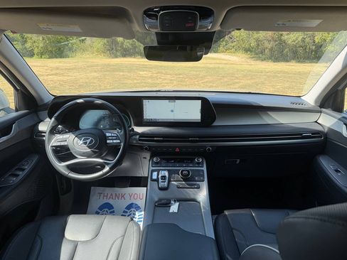 Used 2025 Hyundai Palisade SEL FWD image 13