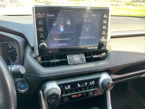 Used 2022 Toyota RAV4 XSE image 16