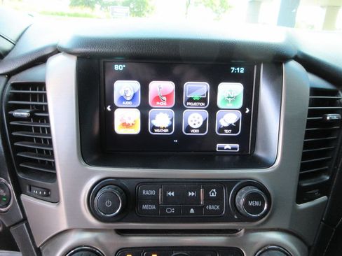 Used 2017 GMC Yukon Denali w/ Open Road Package AWD/4WD image 31