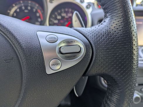 Used 2017 Nissan 370Z Touring image 19