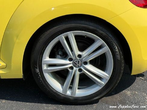 Used 2014 Volkswagen Beetle TDI image 45