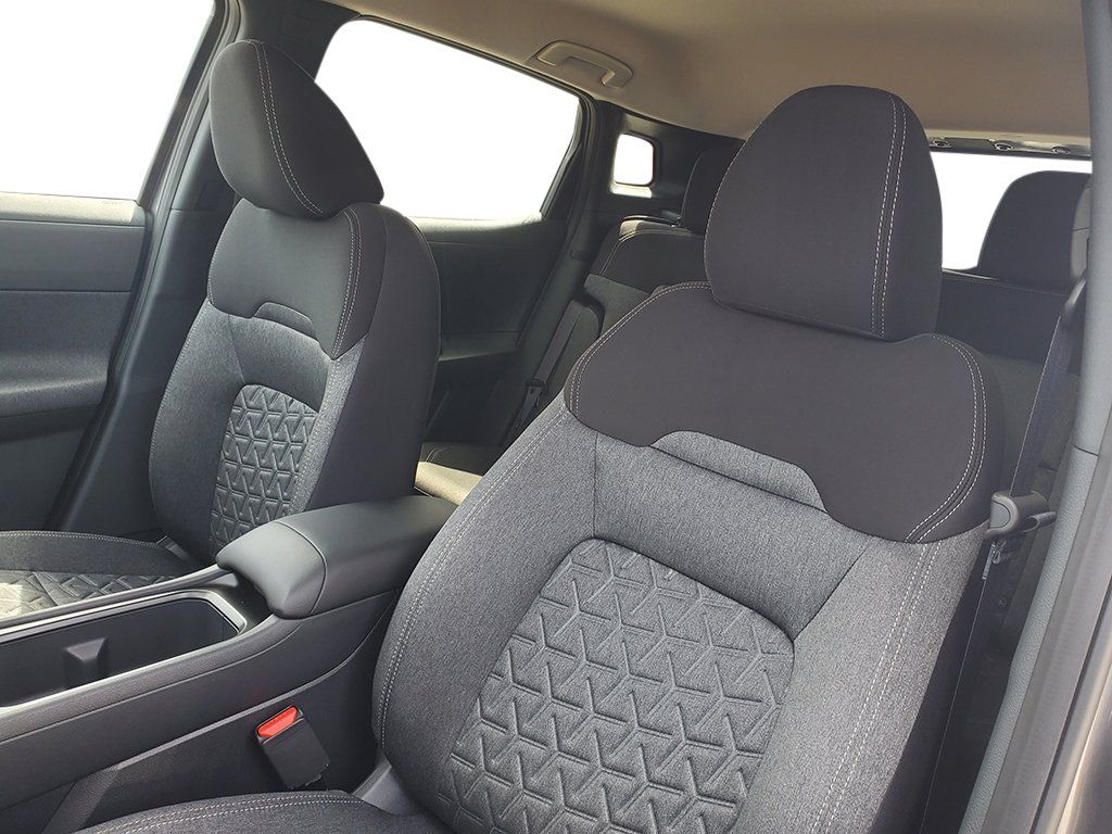 New 2027 Nissan Kicks SV FWD image 22