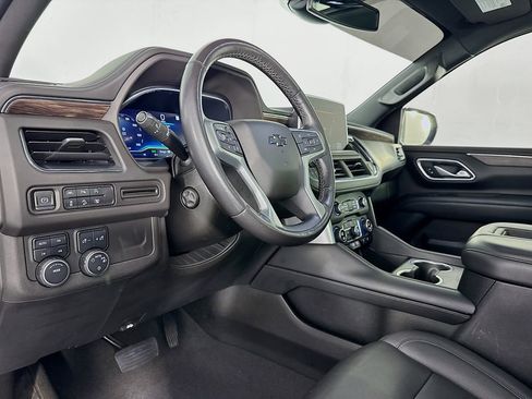 Used 2023 Chevrolet Tahoe Z71 w/ Luxury Package AWD/4WD image 14