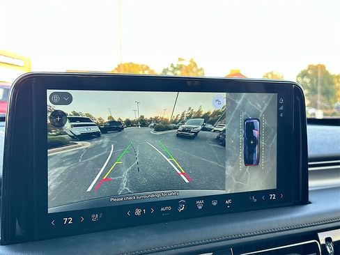 Used 2025 Lincoln Aviator Premiere w/ Equipment Group 101A image 23