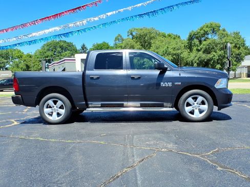 Used 2015 RAM 1500 Express AWD/4WD image 16