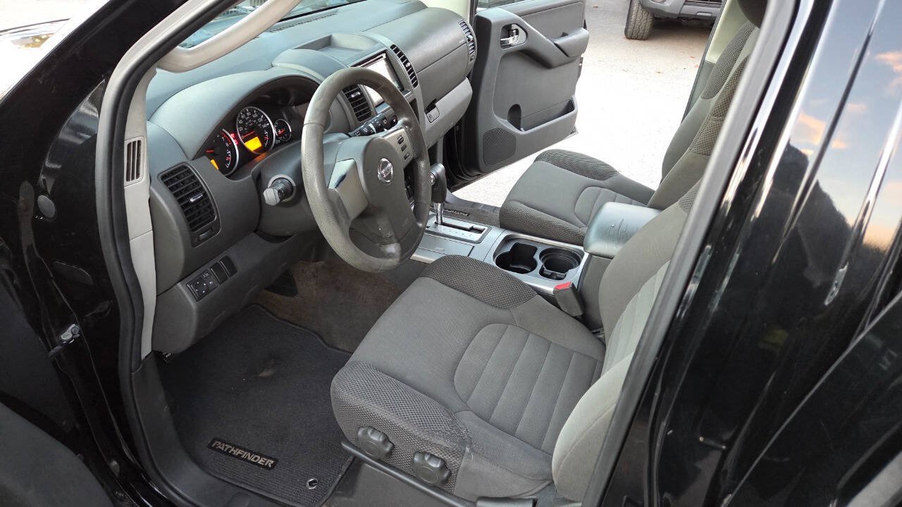 Used 2011 Nissan Pathfinder S AWD/4WD image 28