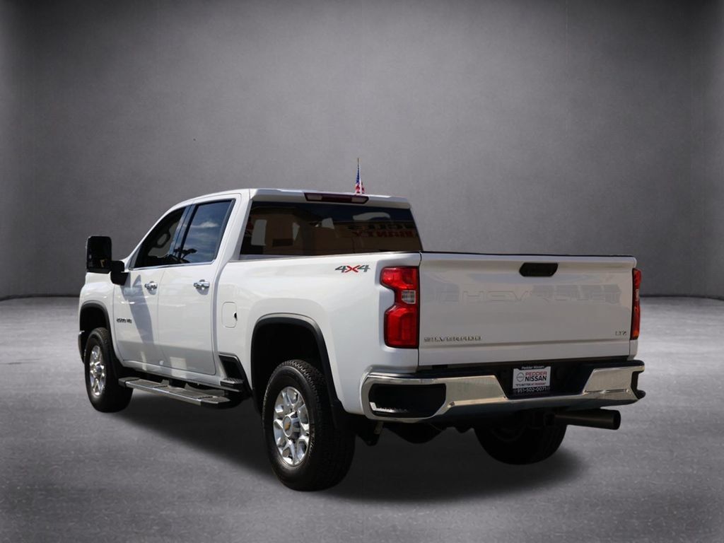 Used 2024 Chevrolet Silverado 2500 LTZ AWD/4WD image 7