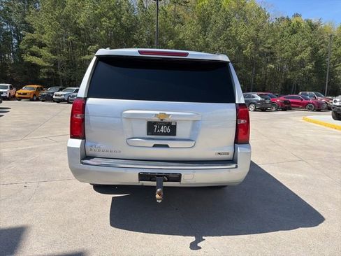 Used 2017 Chevrolet Suburban Premier image 13