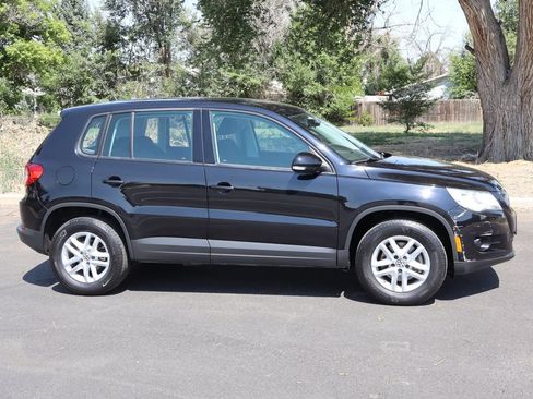Used 2011 Volkswagen Tiguan S AWD/4WD image 3