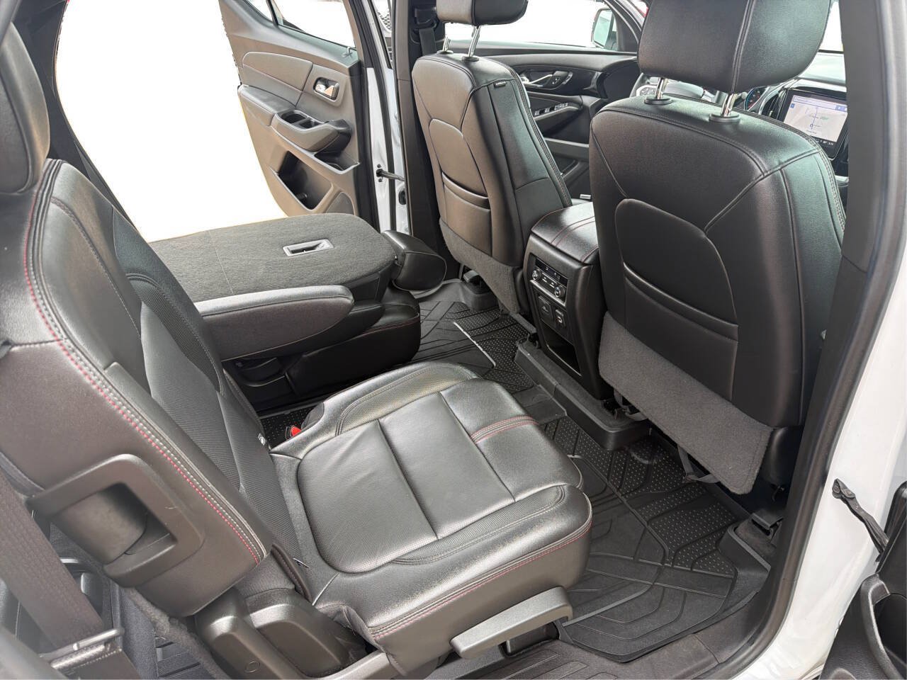 Used 2023 Chevrolet Traverse RS w/ LPO, Floor Liner Package AWD/4WD image 44