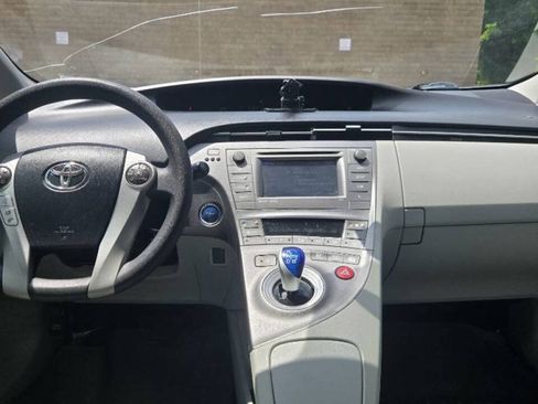Used 2014 Toyota Prius Three w/ Solar Roof Package FWD image 14