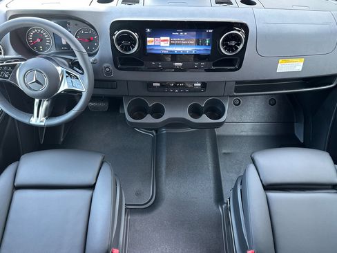 New 2026 Mercedes-Benz Sprinter 2500 image 12