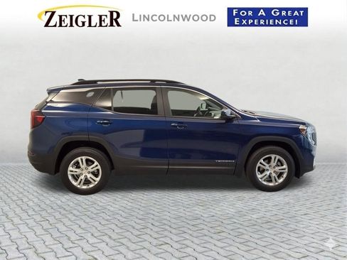Used 2022 GMC Terrain SLE w/ Driver Convenience Package AWD/4WD image 7