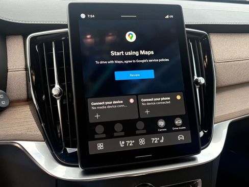 New 2026 Volvo XC90 T8 Plus w/ Protection Package Premier image 14