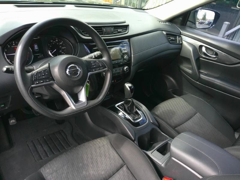 Used 2017 Nissan Rogue S FWD image 11